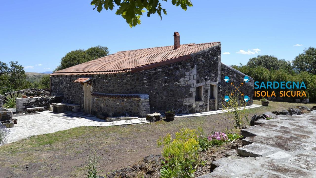 Su Montiju De Sa Falada Manna Cheremule Exterior photo